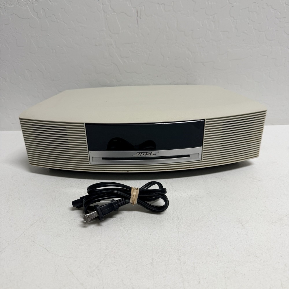 Bose Wave Music System (no remote) - White - With Power Cord TESTED WORKING