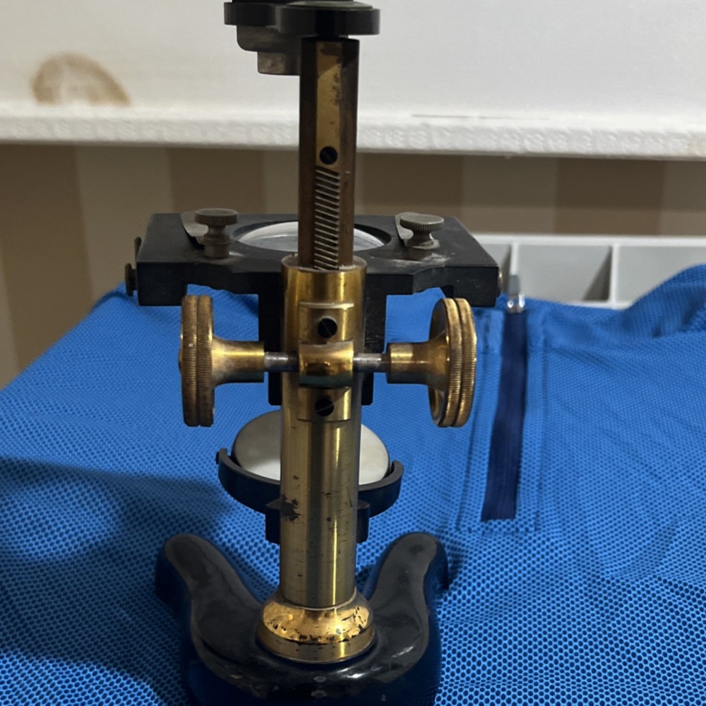 Vintage E Leitz Wetzlar Brass Microscope with Black Base Collectible