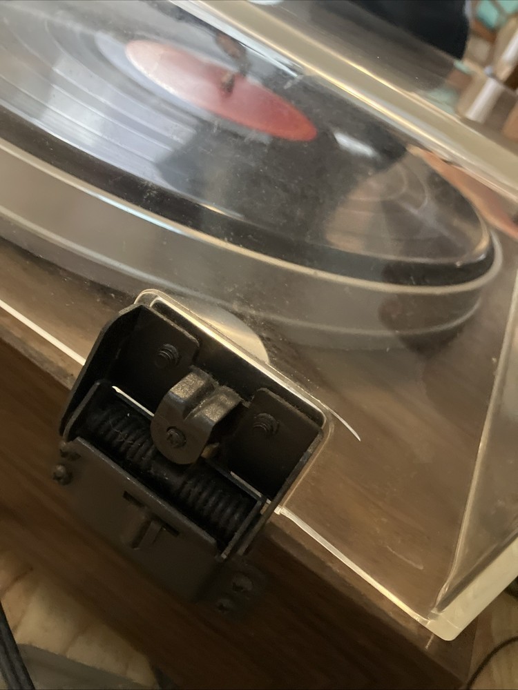 PIONEER PL-570 TURNTABLE