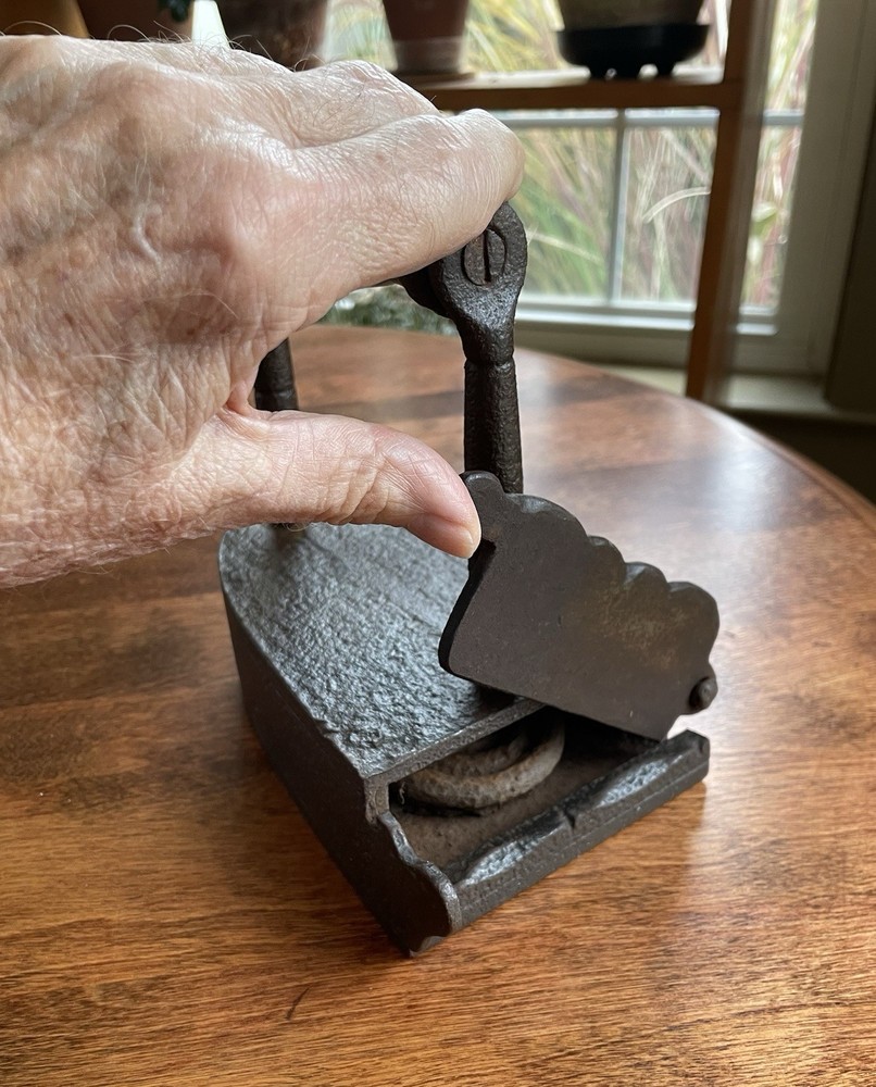 EARLY HAND FORGED 19TH CENT. IRON (J)