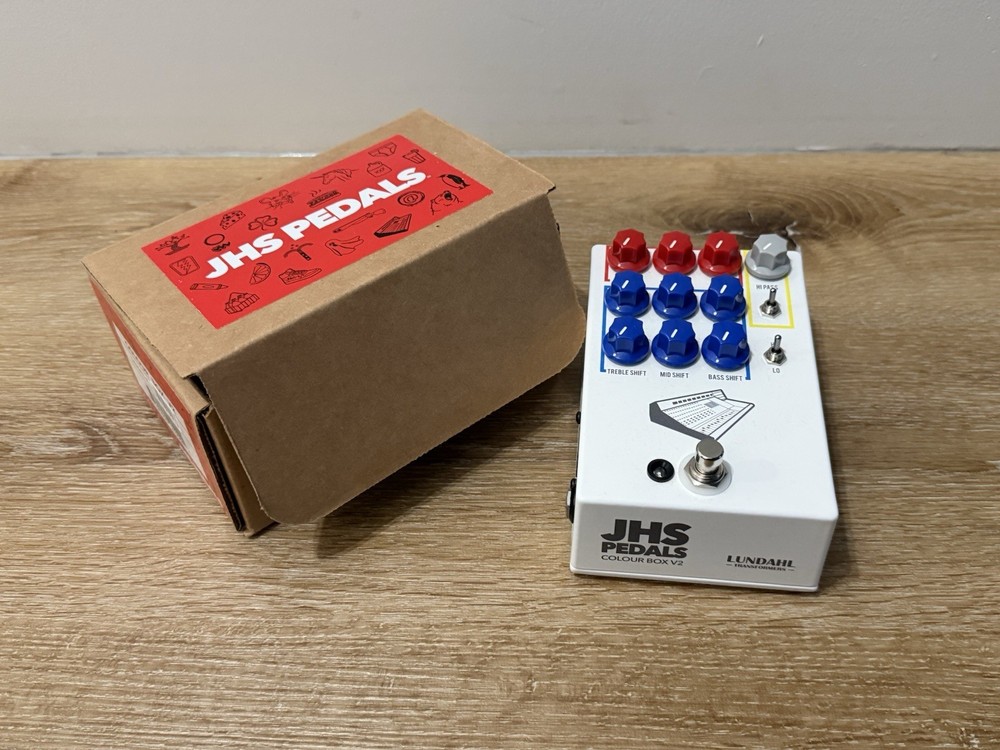 JHS colour box v2 preamp pedal