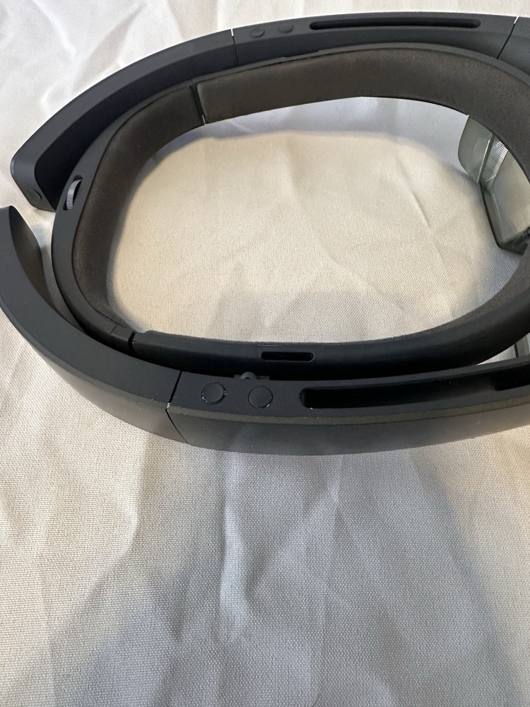 Microsoft HoloLens Developer Edition 1st Generation & Genuine Carry Case