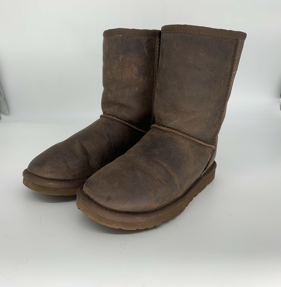 UGG Womens Classic Short 1005093 Pull On Leather Brown Boots Size US 5