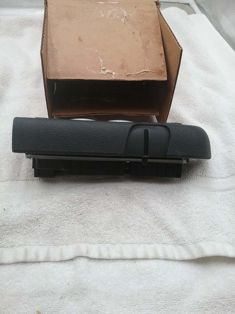 Genuine GM Switch Bezel 20922501 Windows Locks Mirrors MIGHT REQUIRE PROGRAMMING