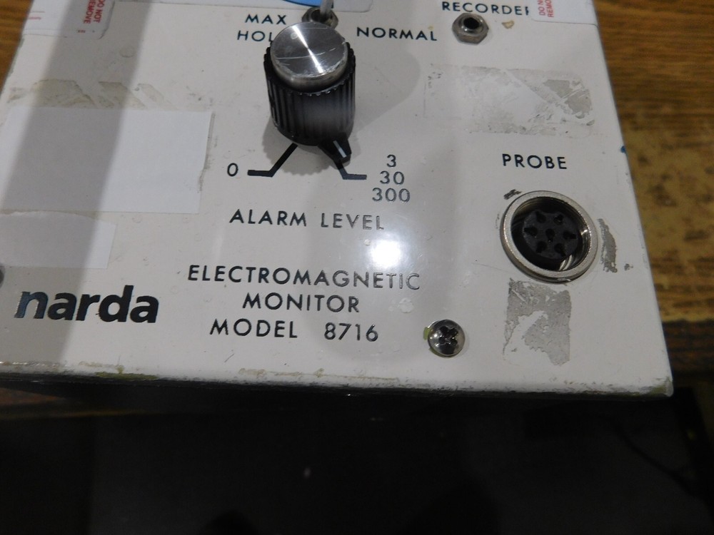 Narda Model: 8716 Electromagnetic Monitor.