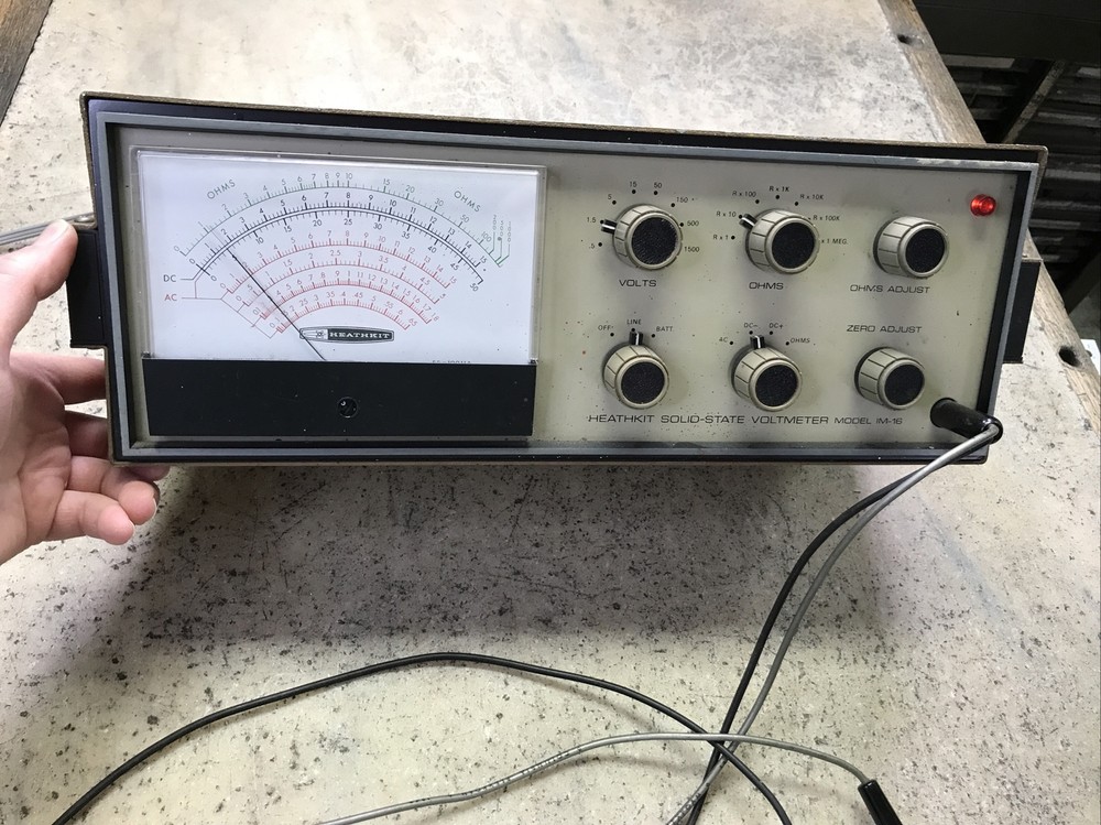 Vntg Heathkit Utility Solid State Voltmeter Model IM-16 - Powers On - 902 2401