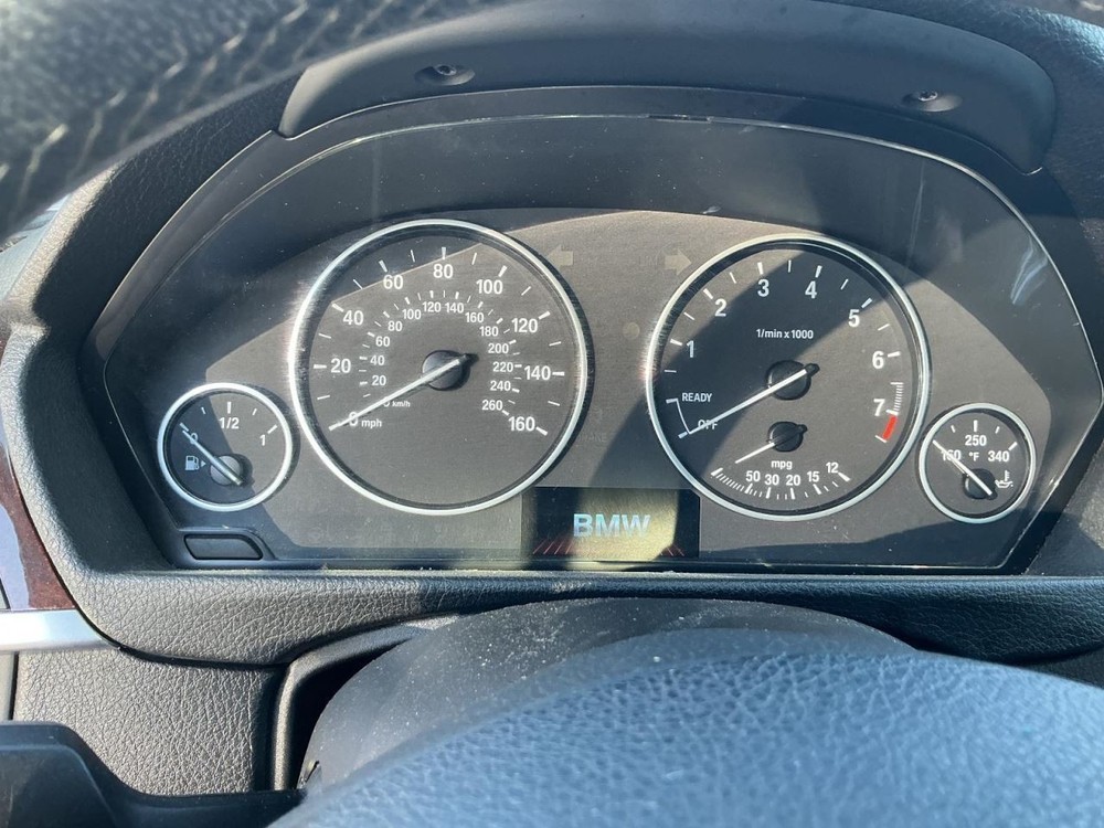 320I 2013 Glove Box 4969493