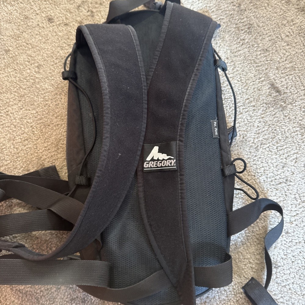 Gregory Mirage Daypack Hiking Backpack Red/Black Small