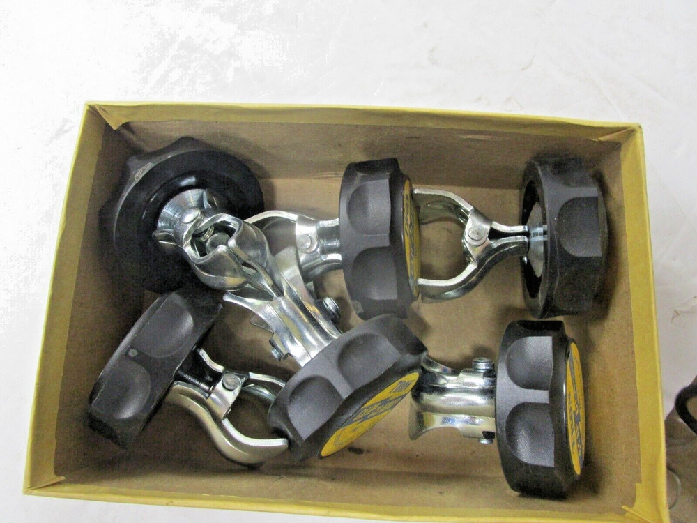 (1) Bussmann No.7 Tron Clip-Clamp