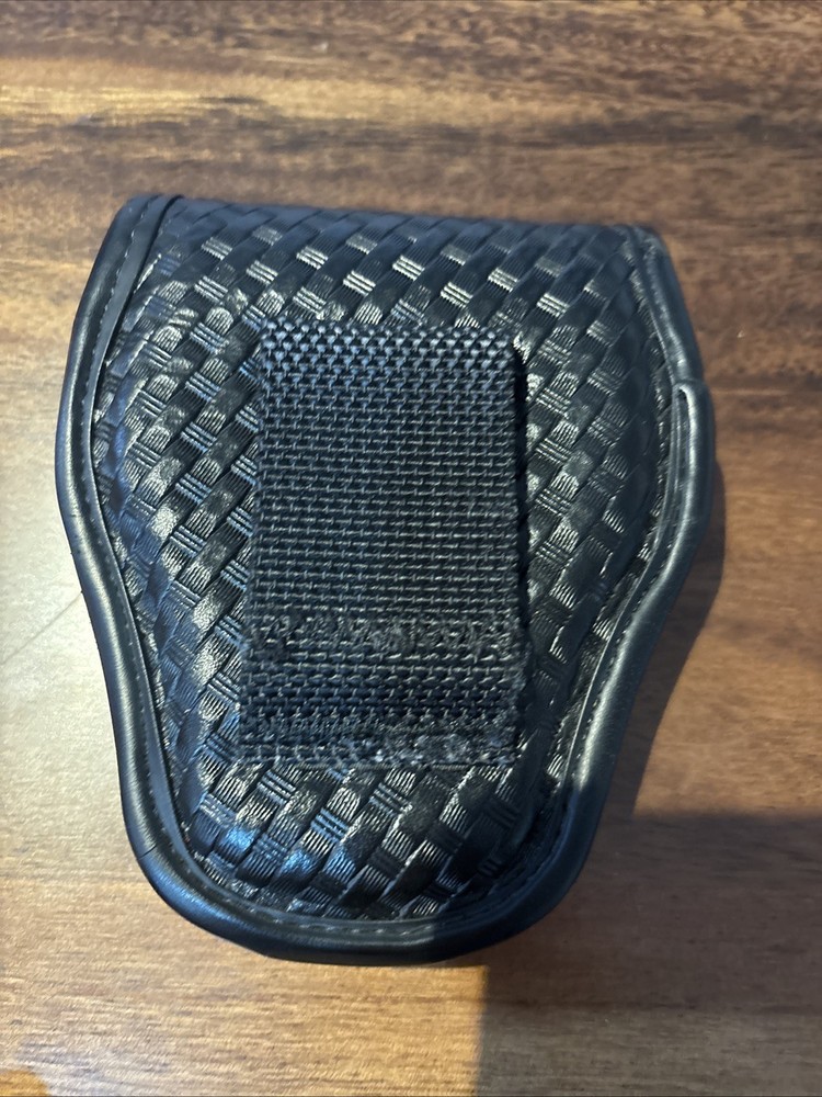 Black Basket Weave Handcuff Case Police Security