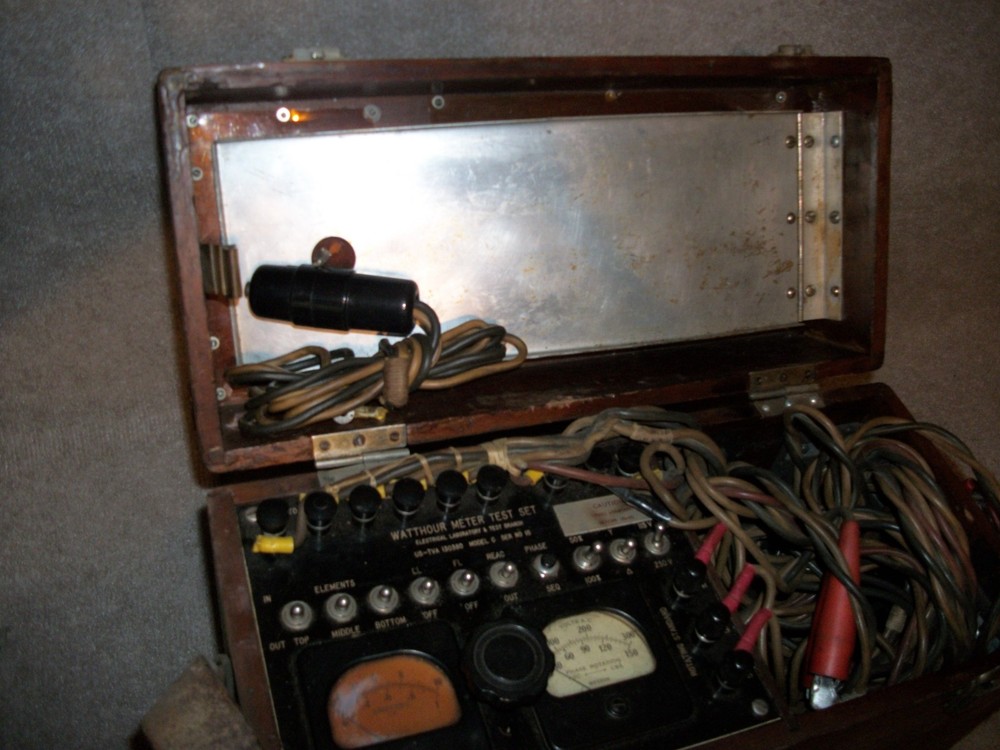 WATTHOUR METER TEST SET MODEL C IN WOODEN CASE