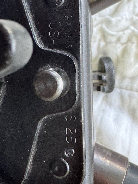 Harris Bipod S25C 13”- 25” Hinged Base - Black