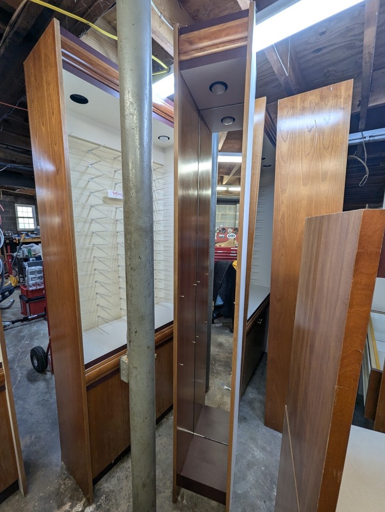 Eye Designs Frame Display