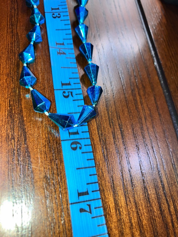 Turquoise Colored Cone Beaded Necklace!