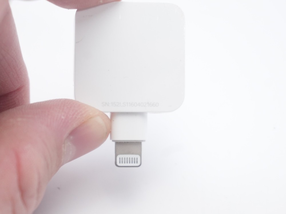 Square Reader For Magstripe Lightning Debit Credit Card Reader IPhone SPM1-01