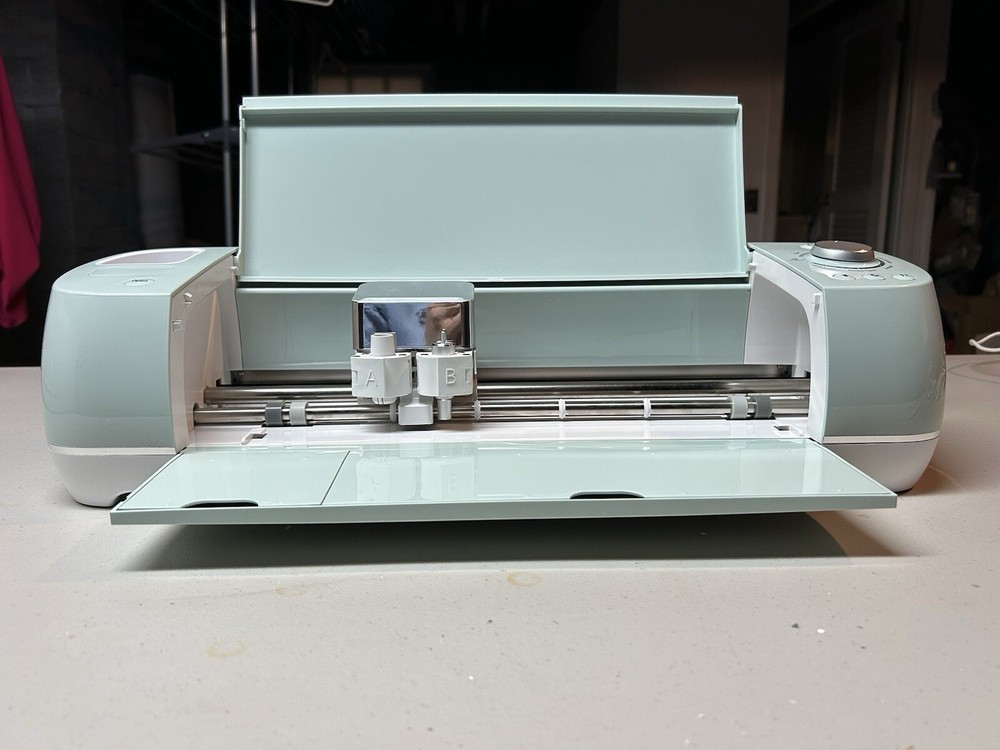 cricket vinyl cutter