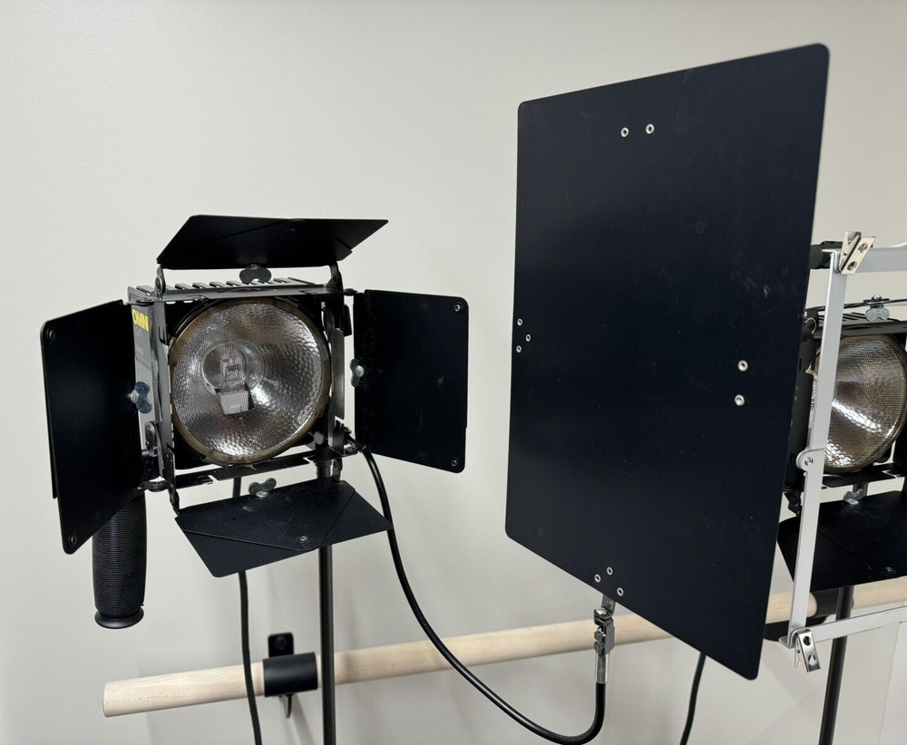 Lowel Omni Light Focus Flood BUNDLE-Great Deal!