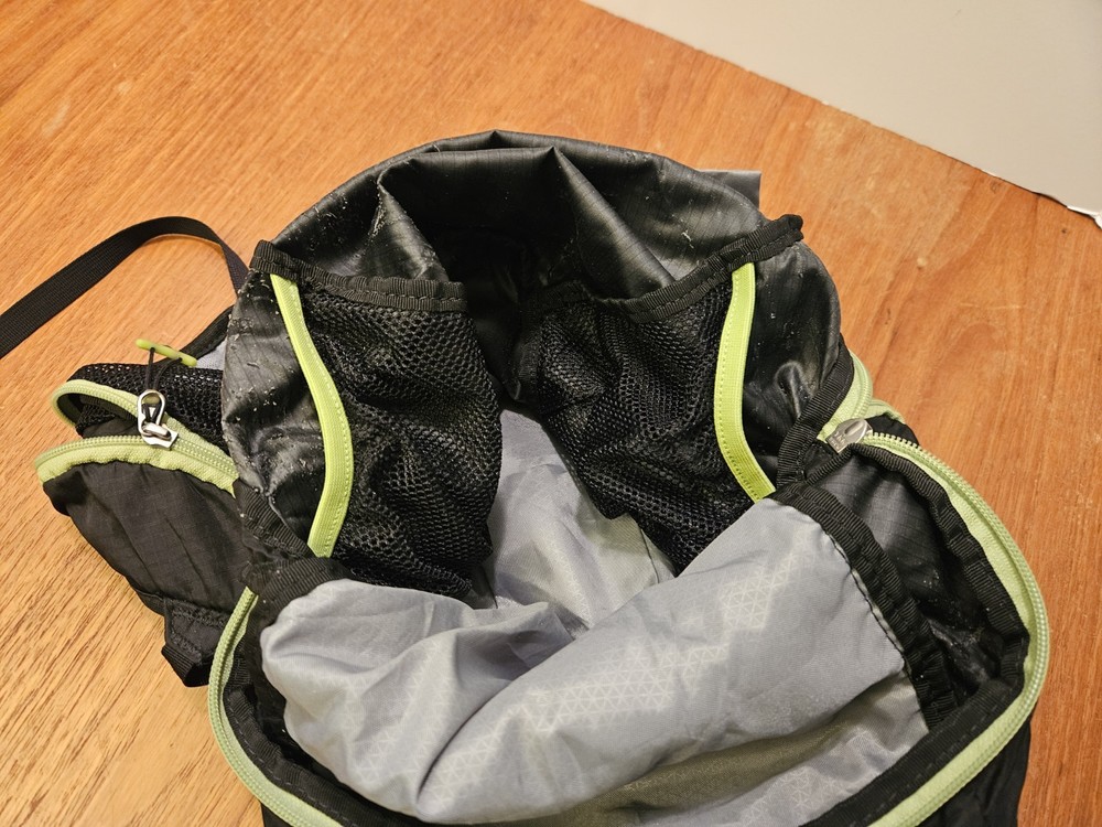 REI Flash 15 Hiking Daypack Backpack Black Gray Lime Hydration Compatible