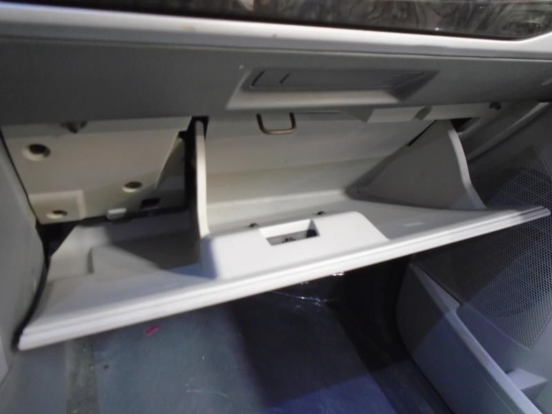 CARAVAN 2010 Glove Box 1252672