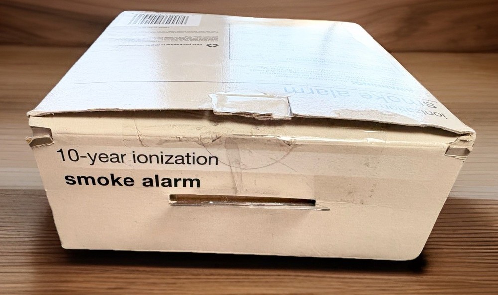 Smoke Alarm 10 Year Ionization Sensor, New/Open Box