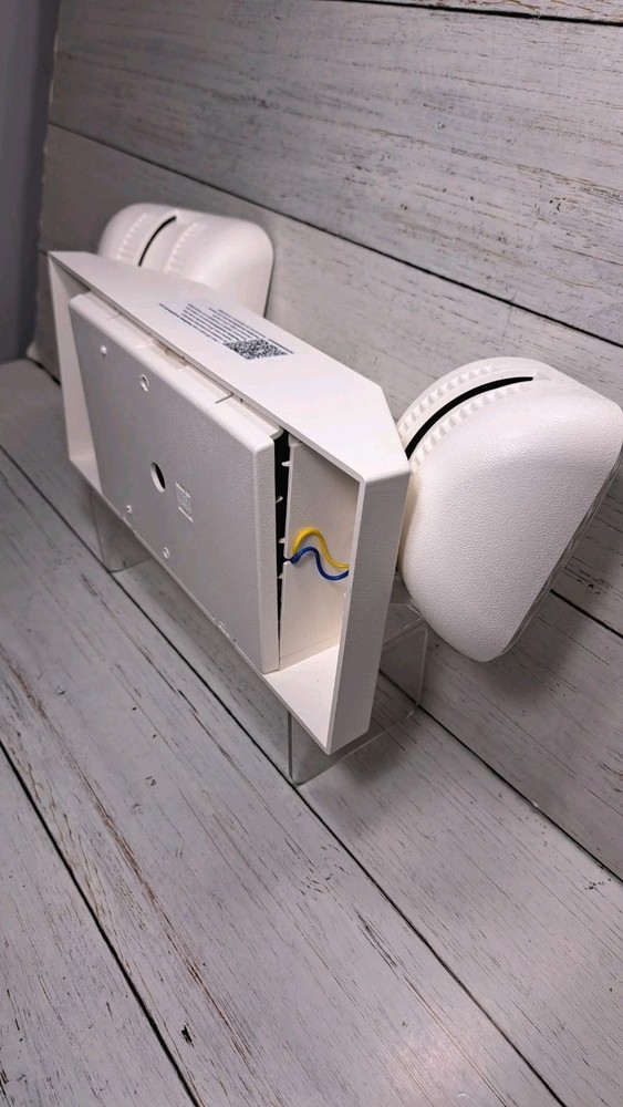 Lighting Basics LED Emergency Light, Emergency Lighting with Dual Adjustable LED