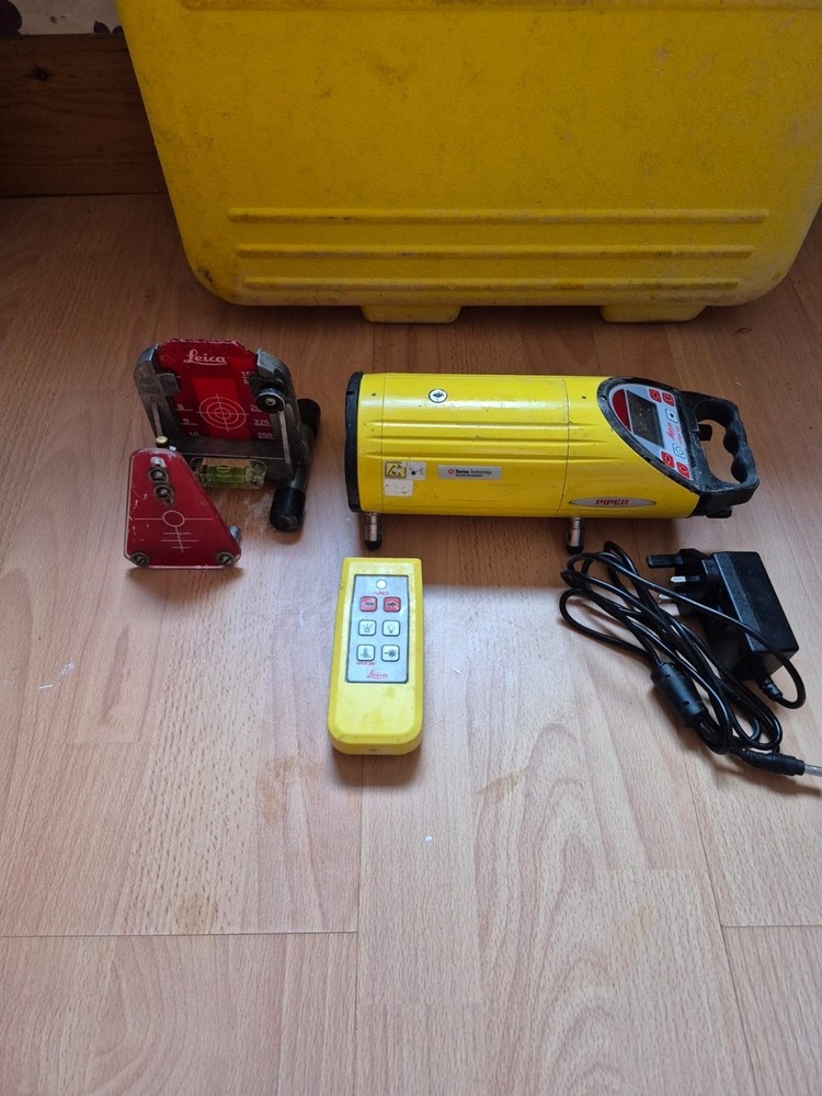 Leica Piper 100 Red Beam Pipe Laser