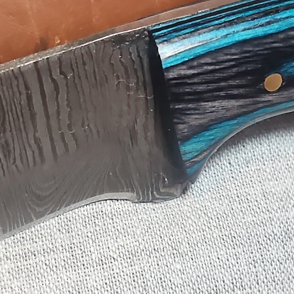 Coleman Camping Bundle Lamp, Knife, Hatchet and Sharpner