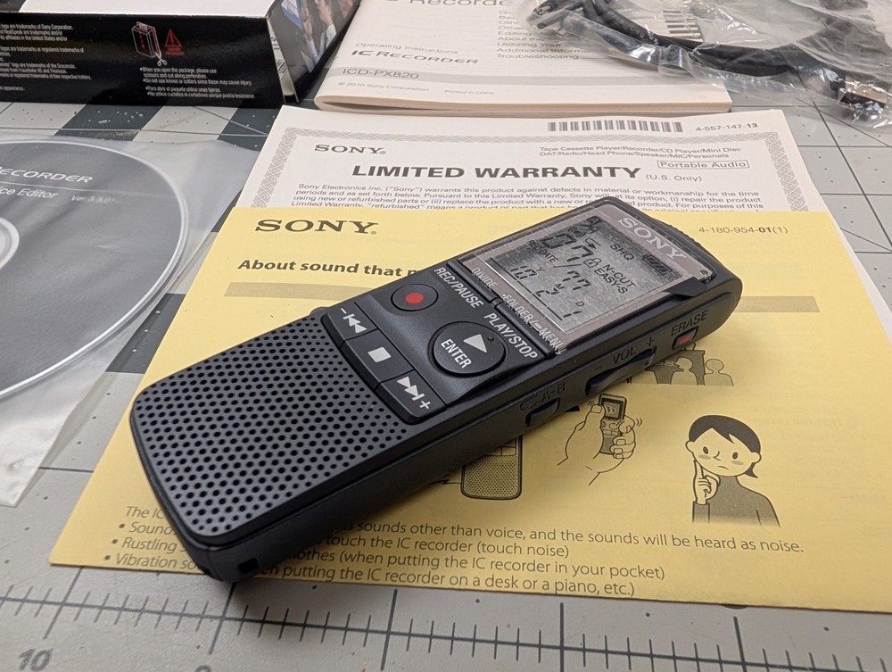 Digital Voice Recorder ICD-PX820