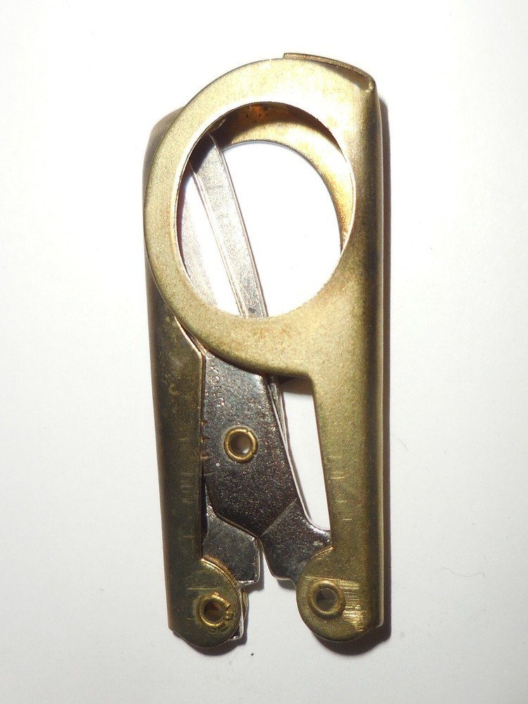 VINTAGE HONG KONG SCISSORS FOLDING TRAVELLING DESIGN