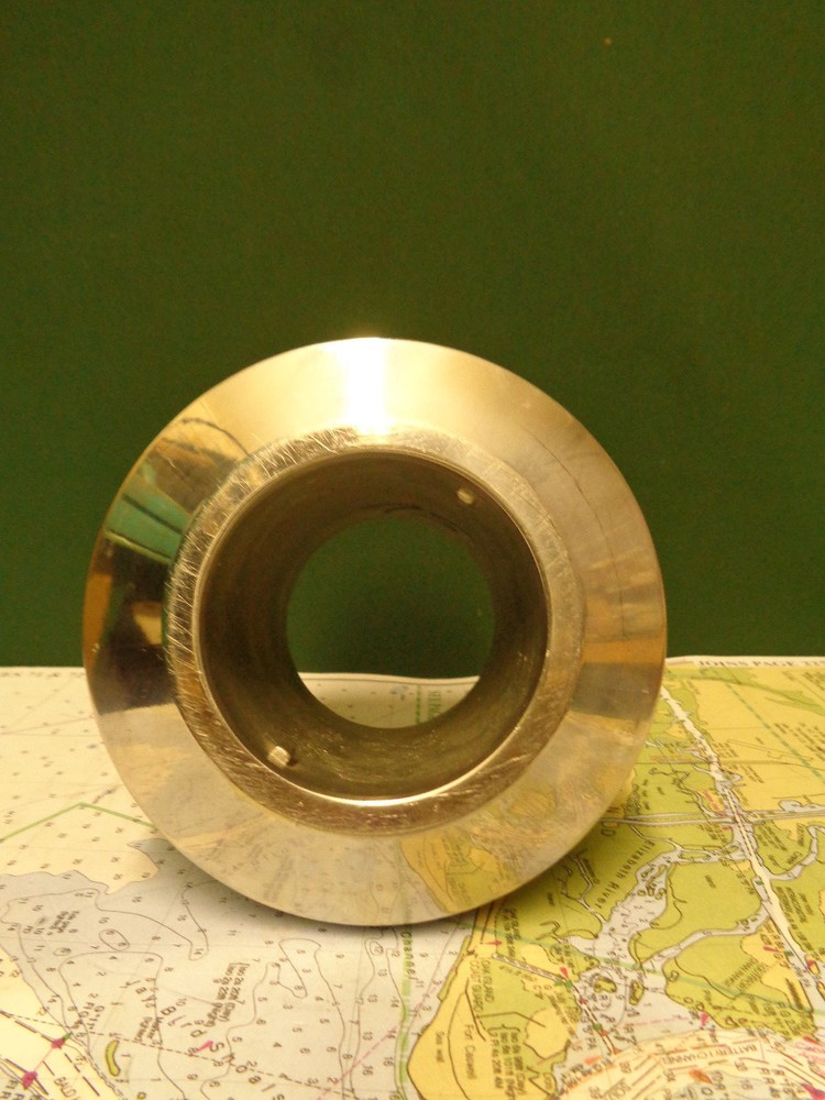 Stainless Steel Thru Hull Connection with 2 3/4" Pipe Fitting