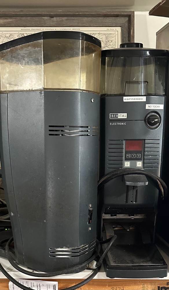 Iberital Q9 grinder