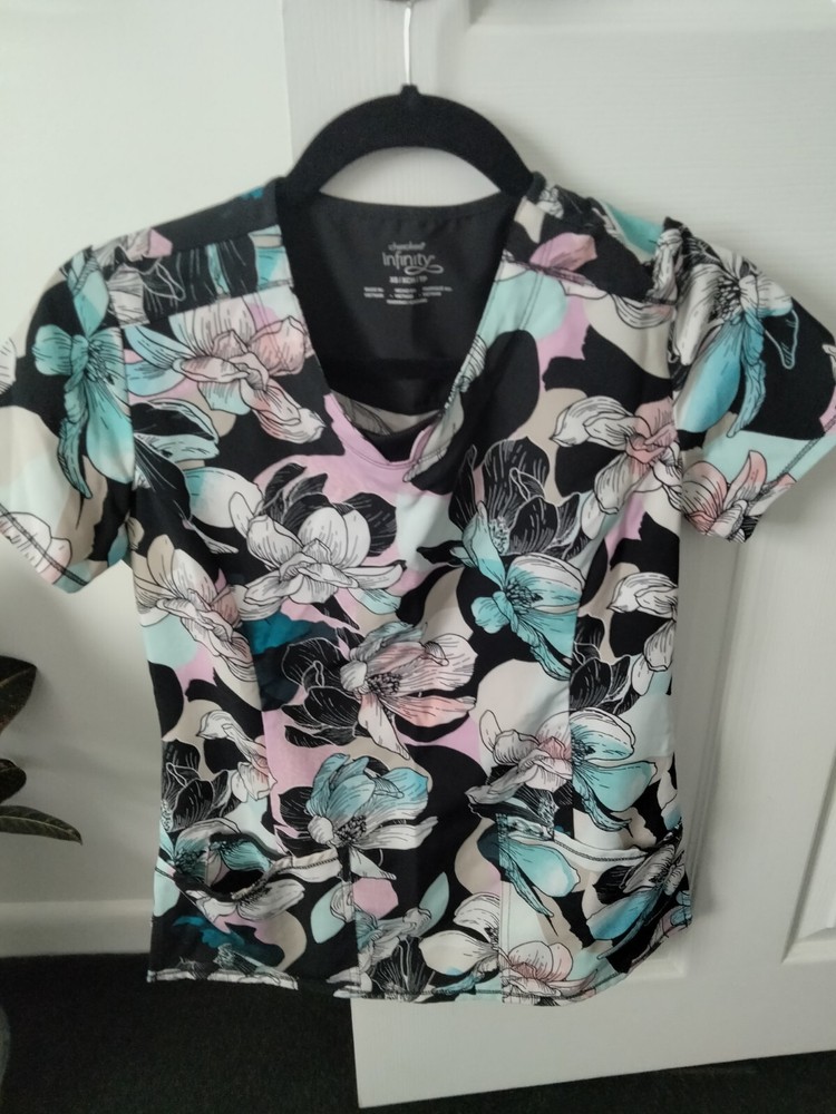 womens scrub sets xs Prints