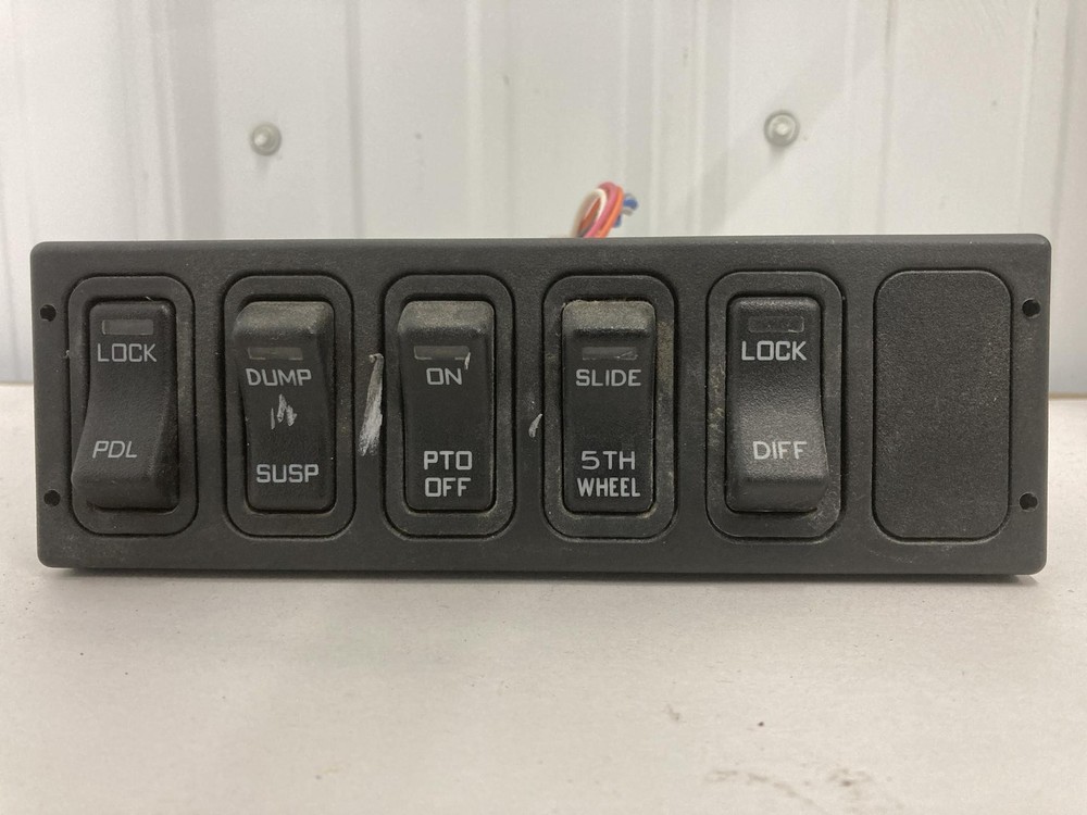 International PROSTAR GAUGE AND SWITCH Dash Panel - Used