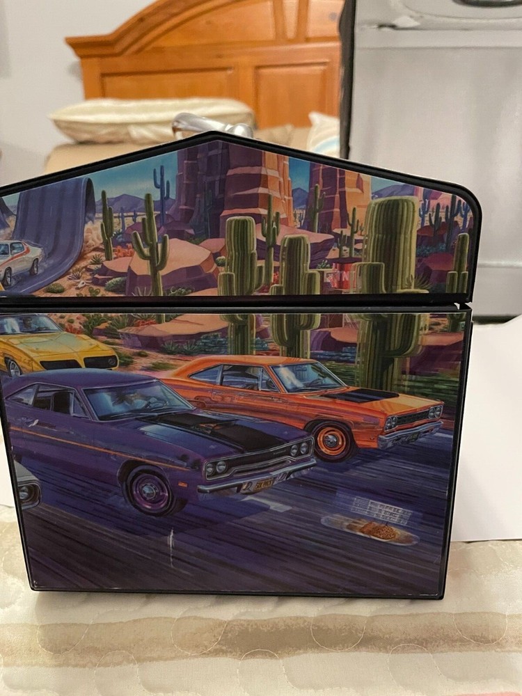 Beep Beep, Roadrunner Toolbox . Artist Michael Irvine Art.