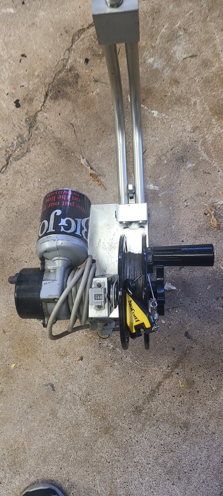 Big Jon Electric Downriggers 48" Boom Older Model