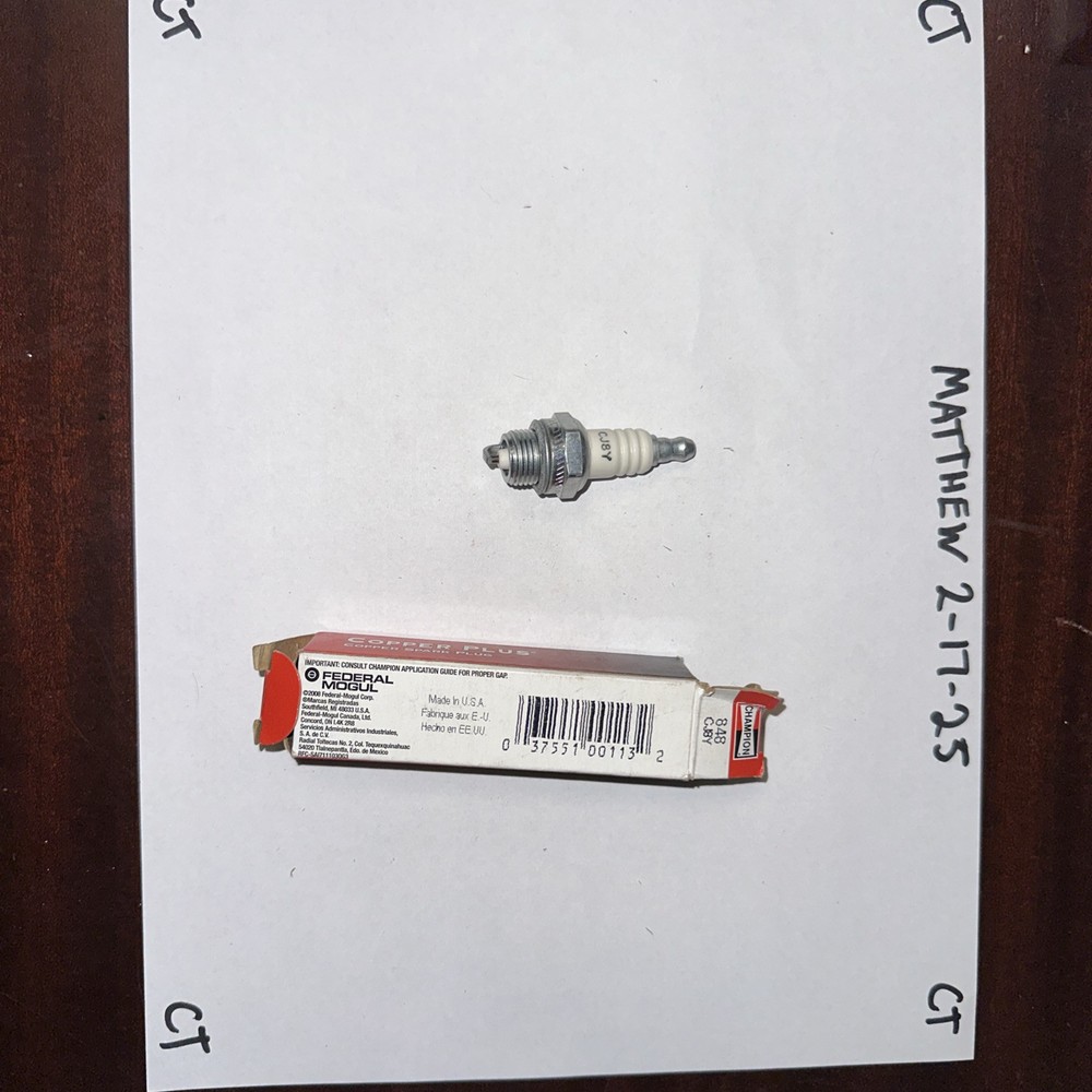 Spark Plug / Champion CJ8Y 848