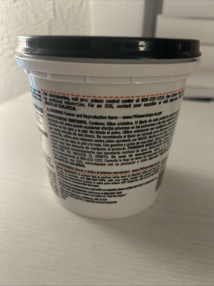 DAP Weatherproof Patching Compound: 32 fl. oz. (White)