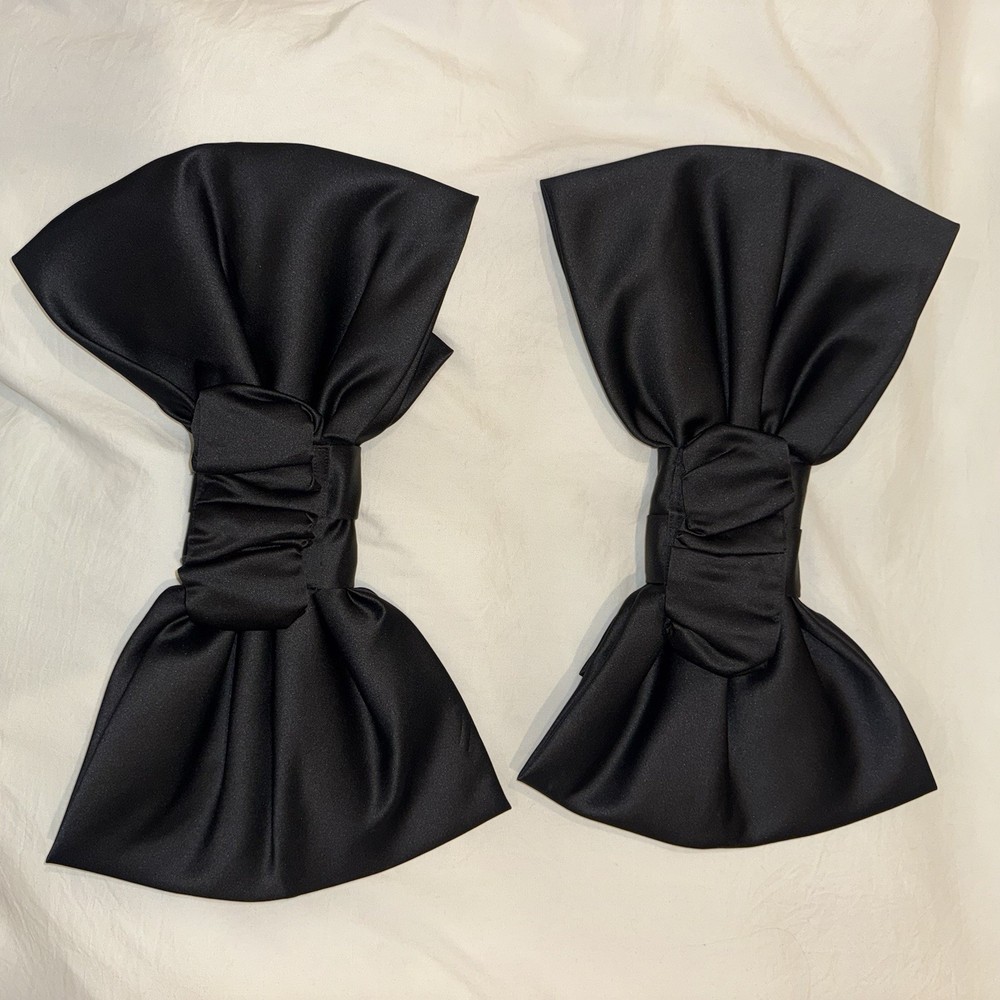 Sleeve Bows