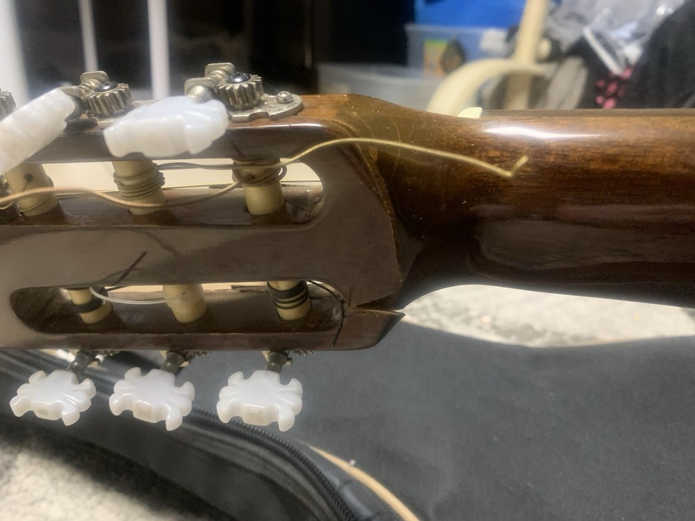 Hondo Model H321 Classical Guitar