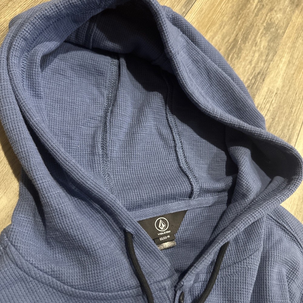 Volcom -Blue Murph Thermal-Long Sleeve Shirt- Mens medium