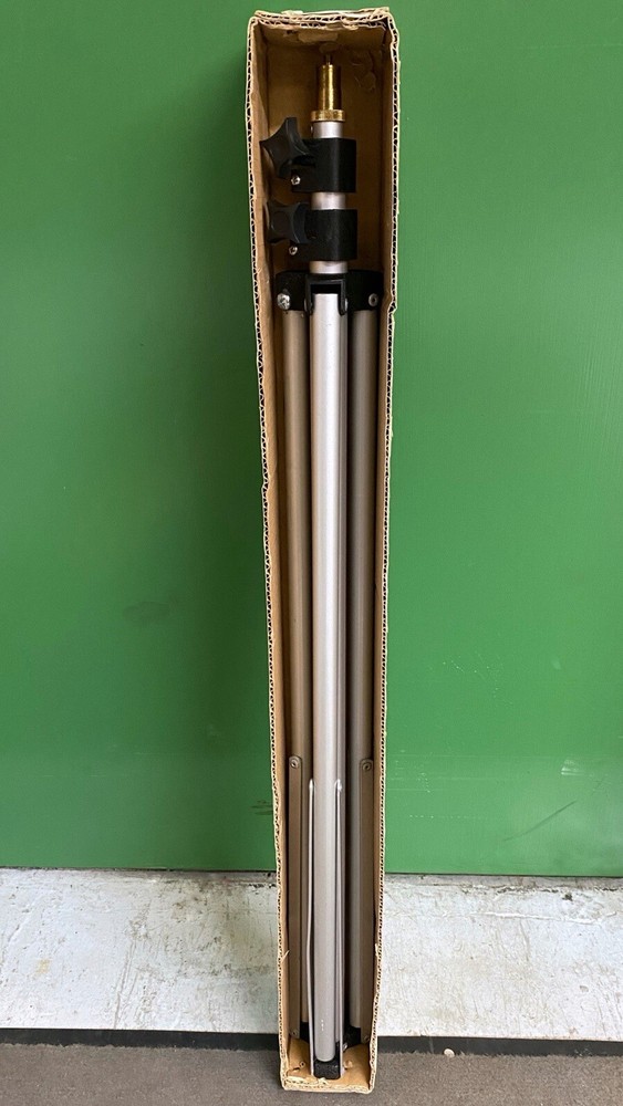 2 Rokunar Studio Pro PMLS 8’ Light Stands