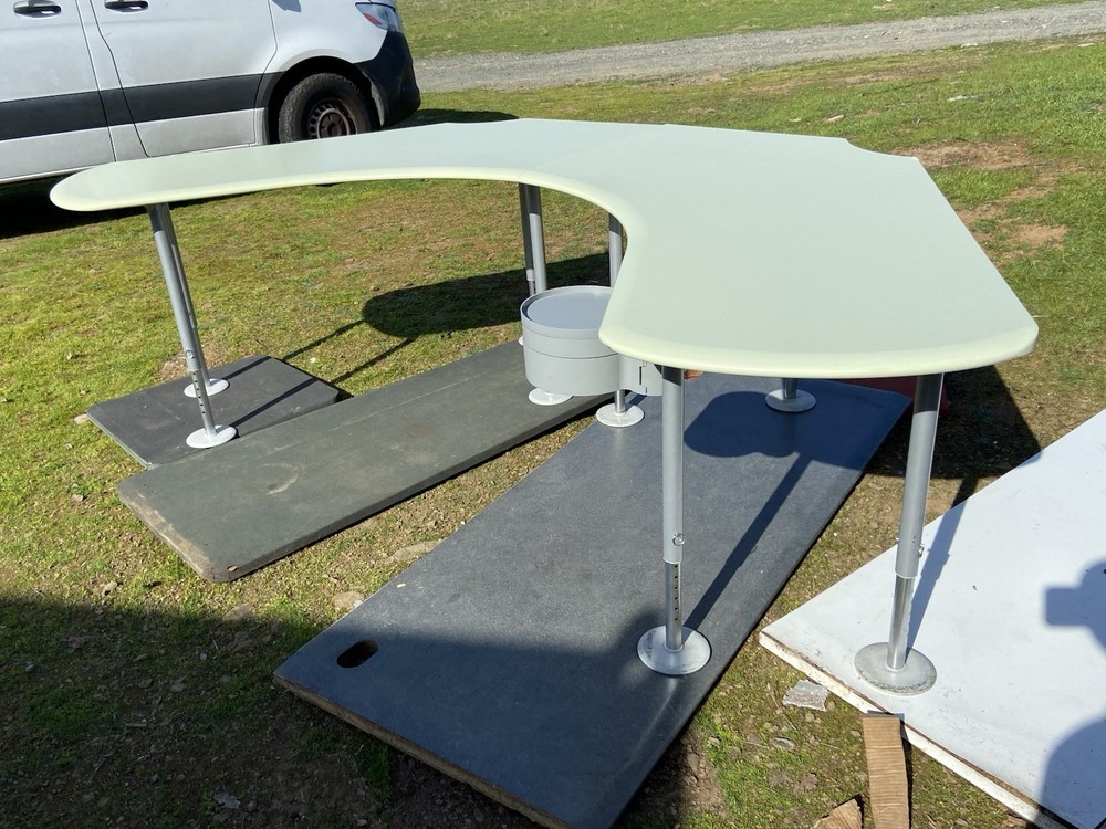 Vintage Herman Miller Resolve Workstations For Two