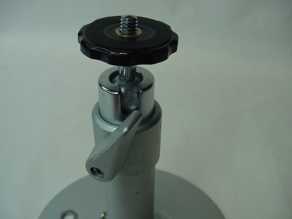 SECURITY CAMERA MOUNT