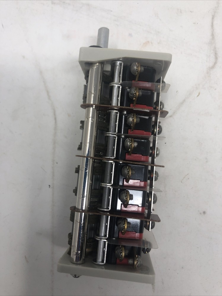 MICROSWITCH 8-GANG PROGRAMMABLE MICROSWITCH ASSEMBLY 1RM8-20 - NOS