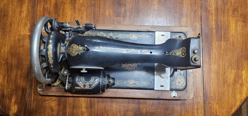 Singer Sewing Machine