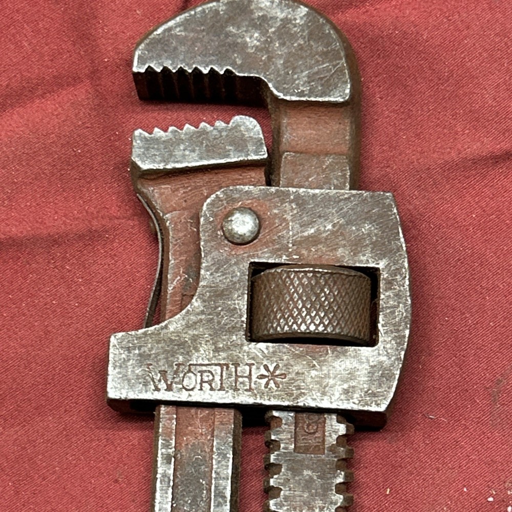 Vintage Worth 8” Pipe Wrench
