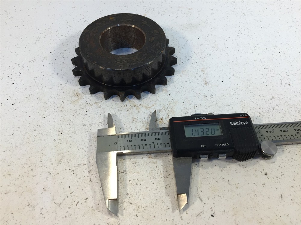 Tsubaki 40B21 Roller Chain Sprocket 1.43" Bore
