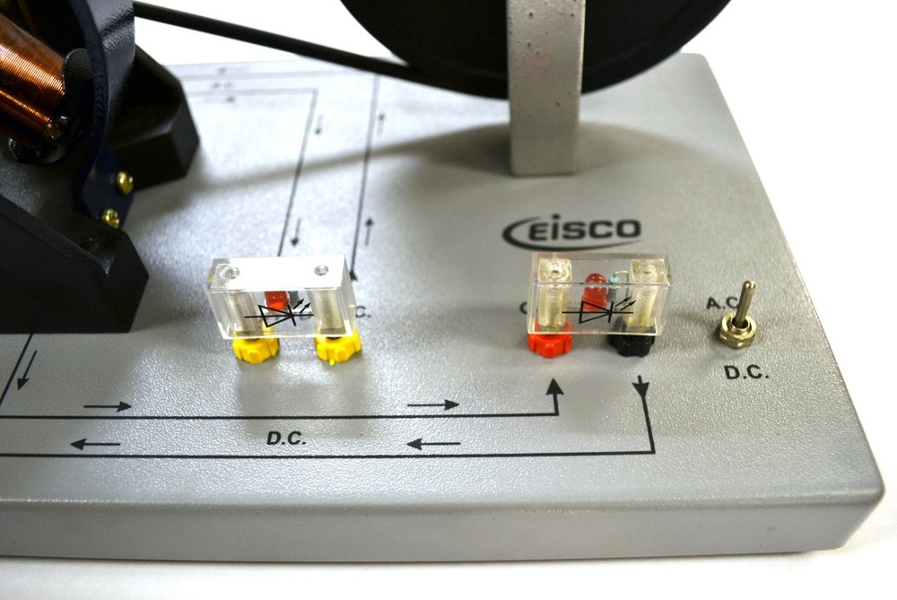 Eisco Labs Demonstration Motor Generator Activity Model (AC/DC) - Hand...