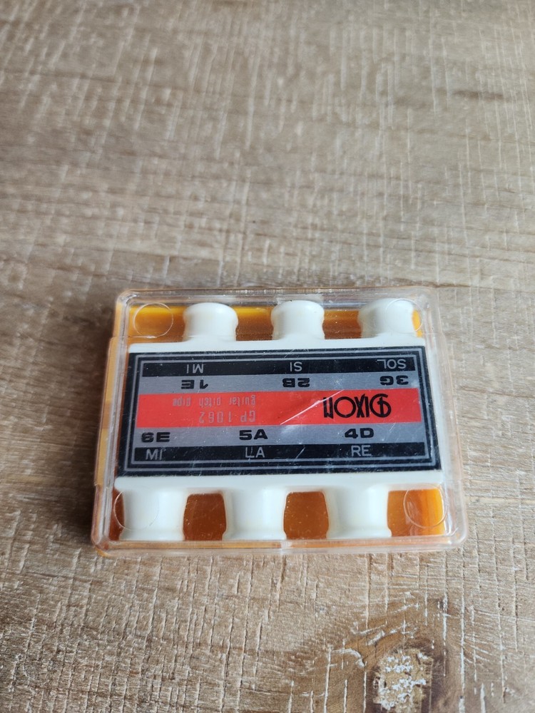 Dixon Guitar Pitch Pipe Taiwan Preowned