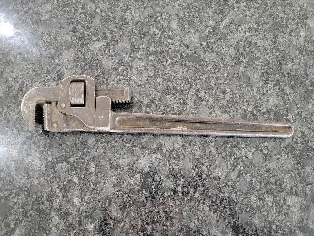 Vintage Trimo 18 Pipe Wrench
